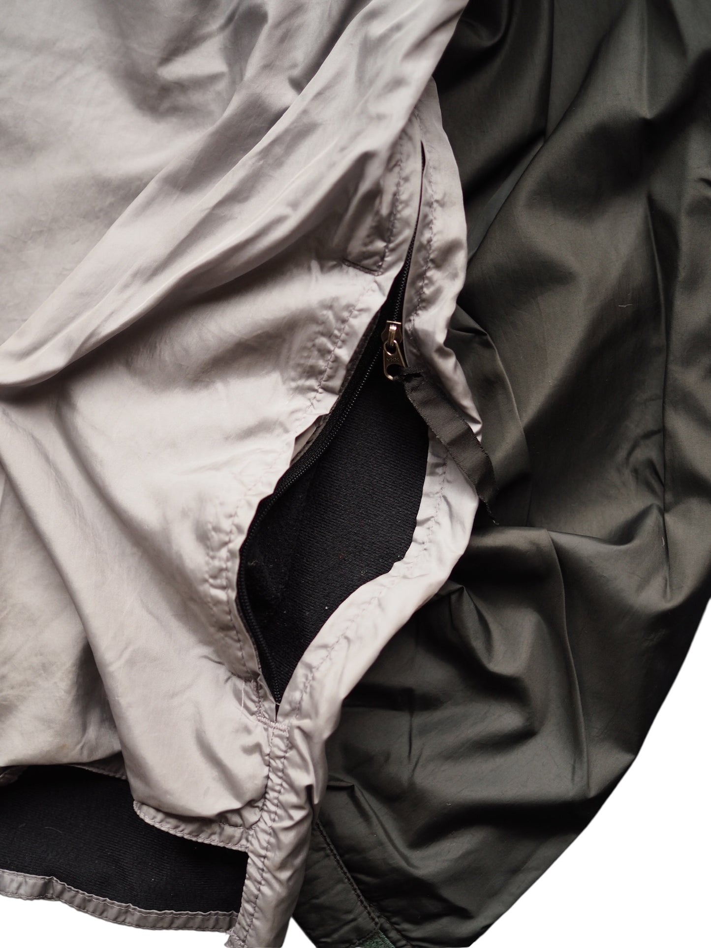 EMS / Packable Nylon Jacket