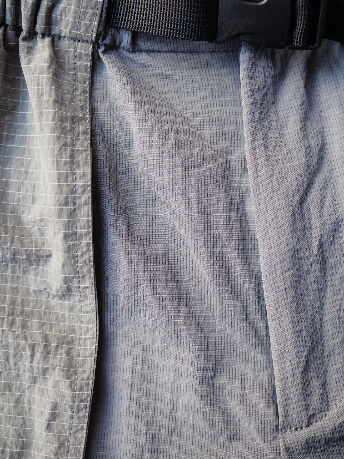 doorman store / Nylon Mesh Convertible Pants (Grey)