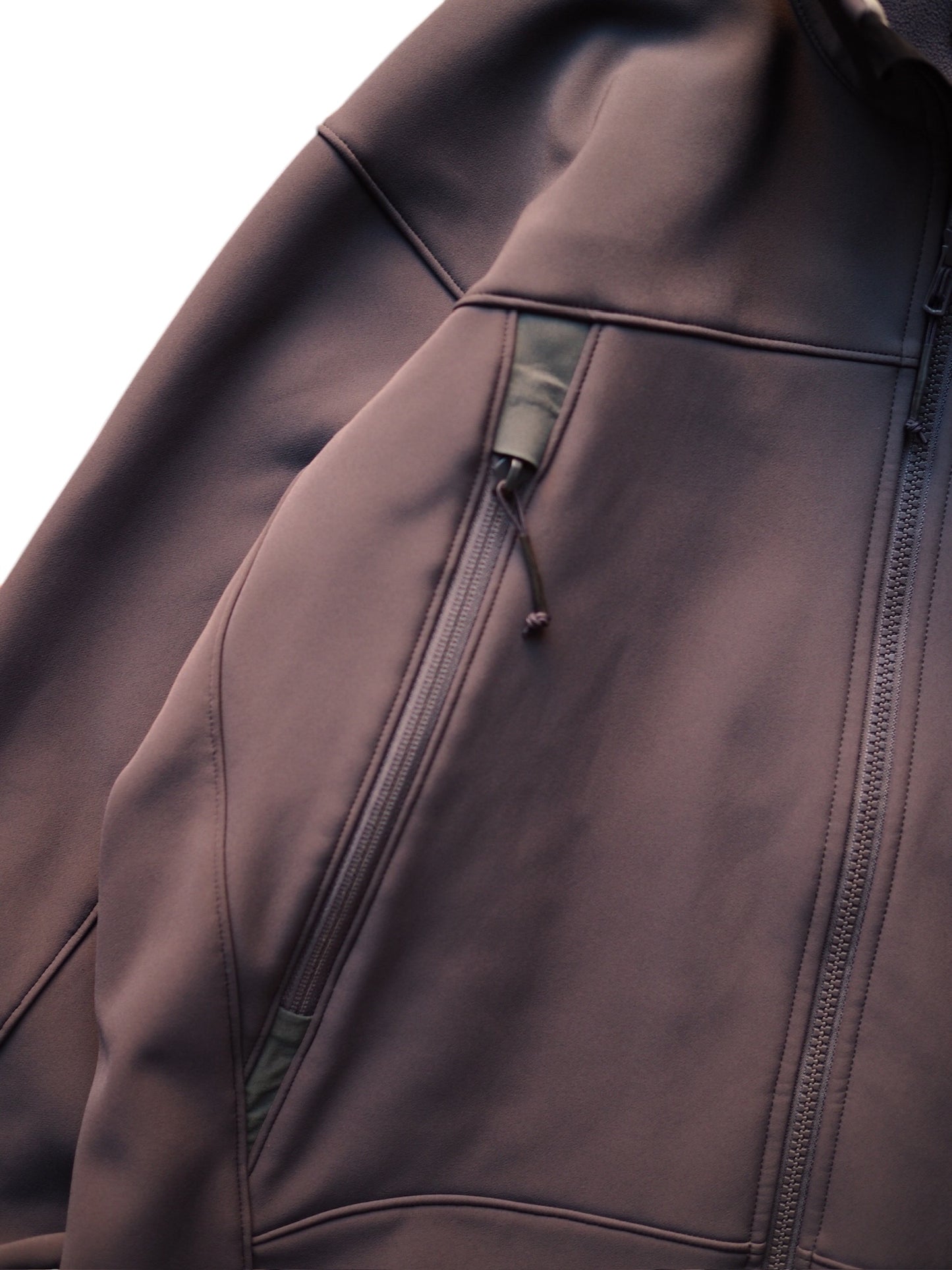 ARC'TERYX / LEAF "BRAVO"