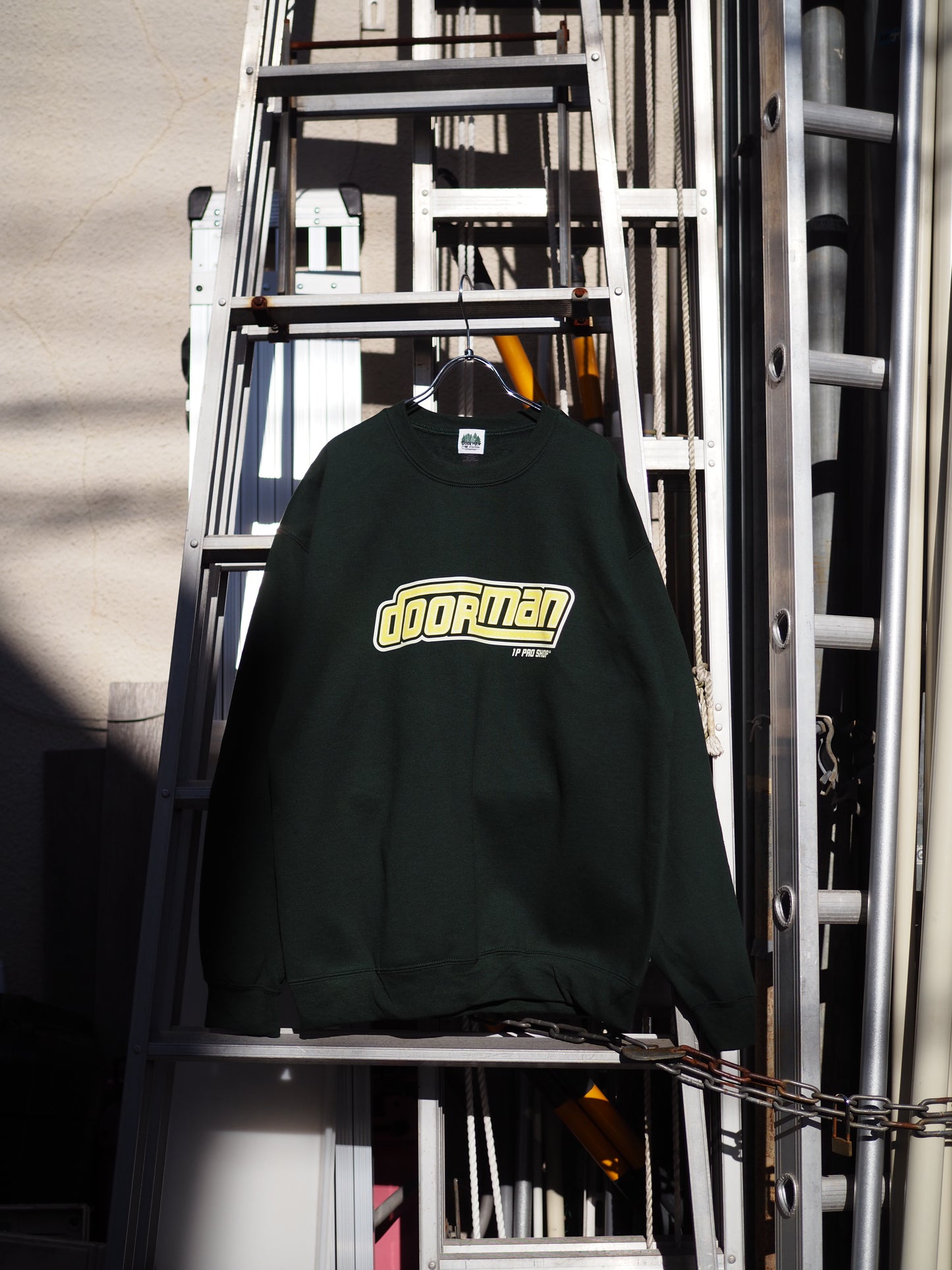 doorman store / Space Logo Sweat (GREEN)