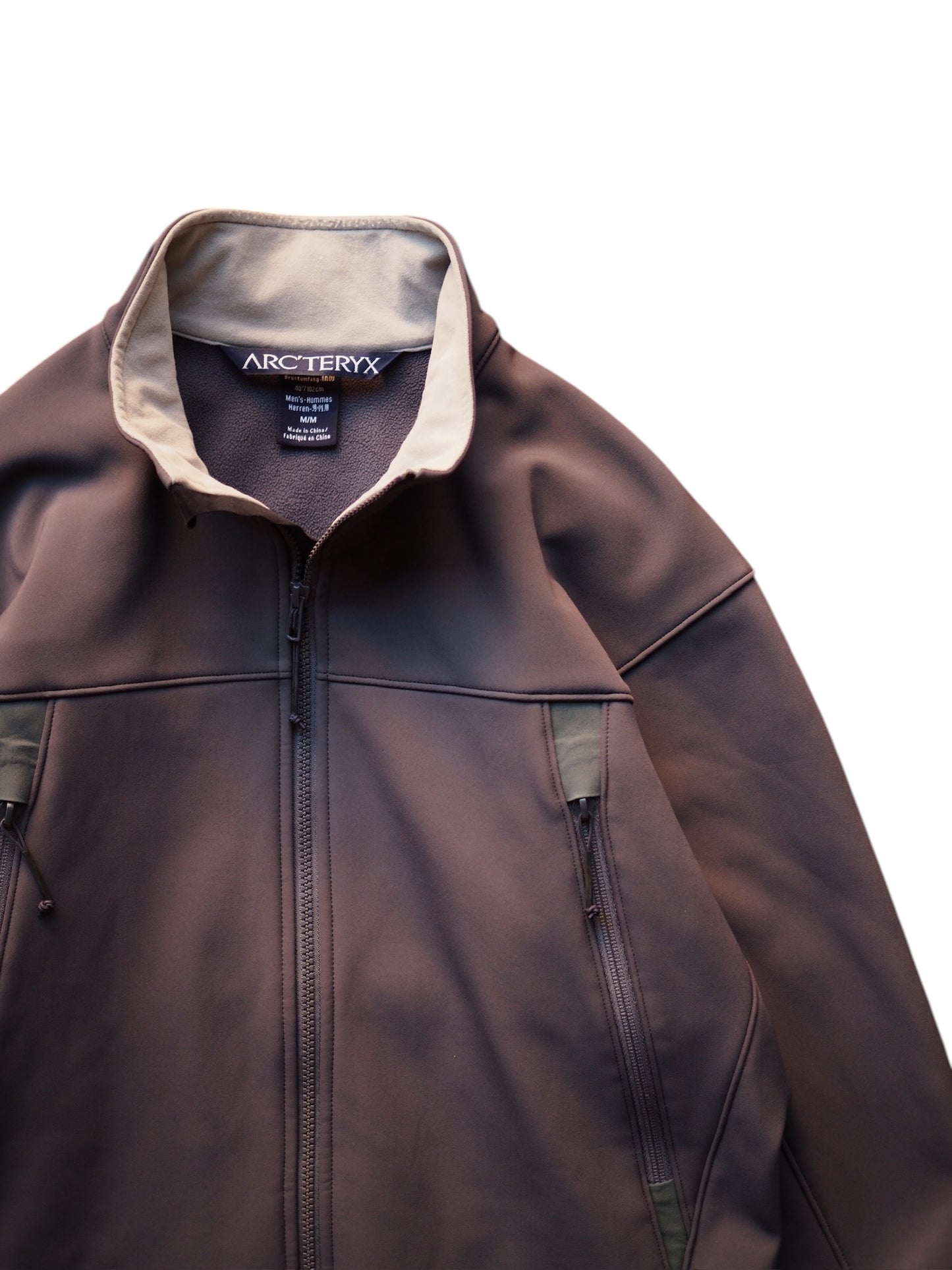 ARC'TERYX / LEAF "BRAVO"