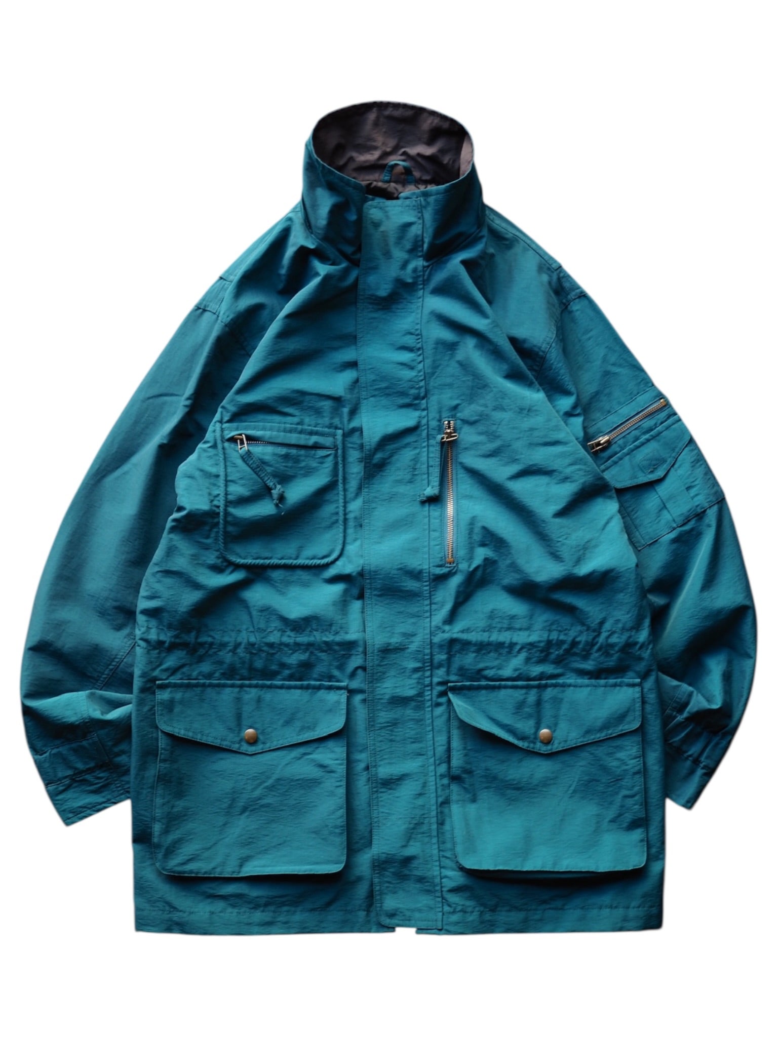 Eddie Bauer – doorman store
