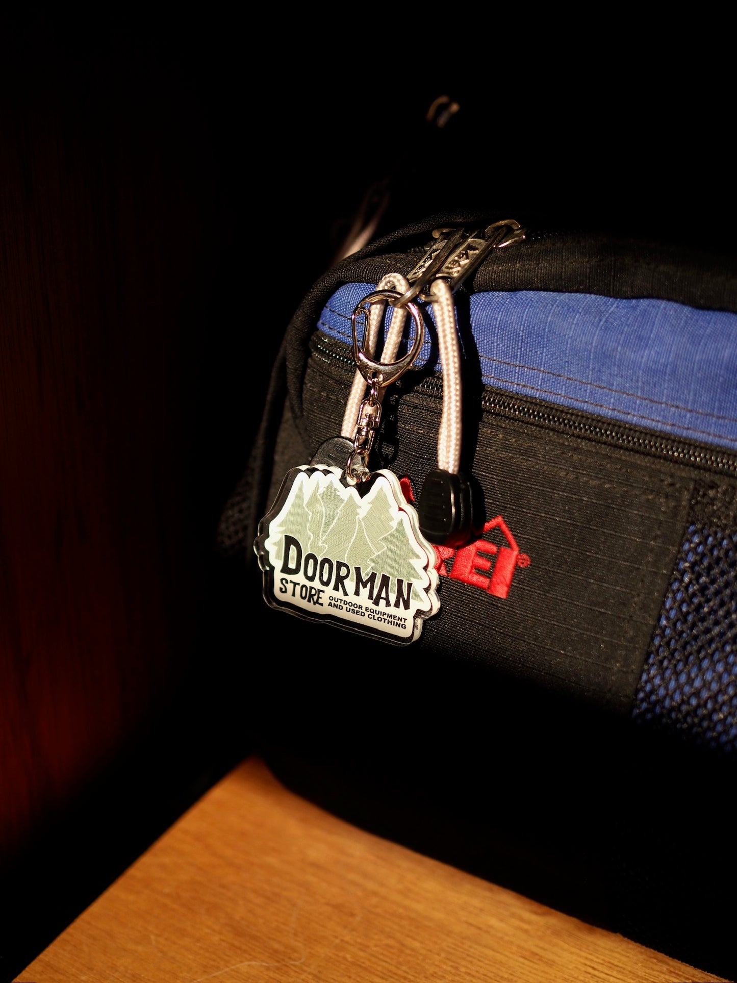 doorman store / Forest Logo Acryl Keyholder