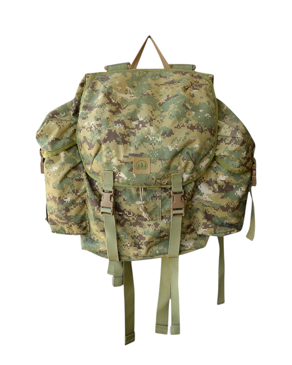 The Hidden Woodsmen / Deep Woods Rucksack (CAMO) – doorman store